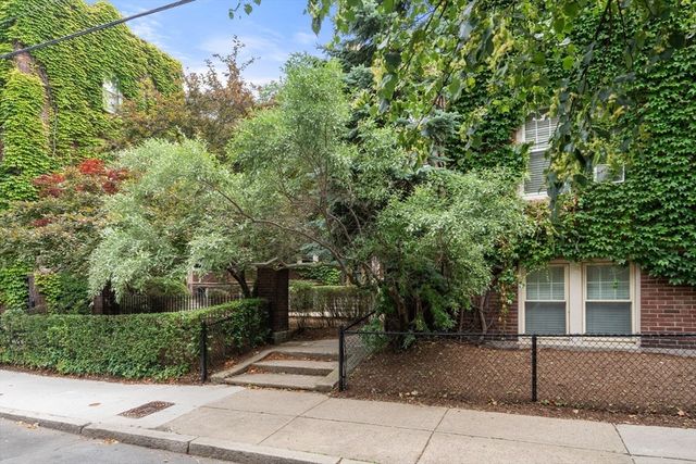 97 Chester St 8, Boston, MA 02134