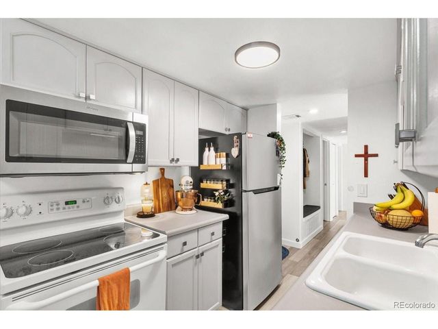 6480 S Dayton St M04, Englewood, CO 80111