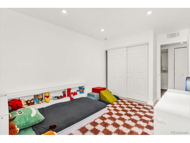 6480 S Dayton St M04, Englewood, CO 80111