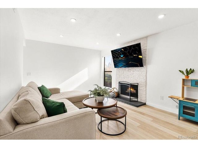 6480 S Dayton St M04, Englewood, CO 80111