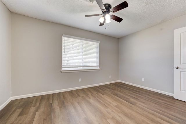 327 Woodcrest Drive, Norman, OK 73071