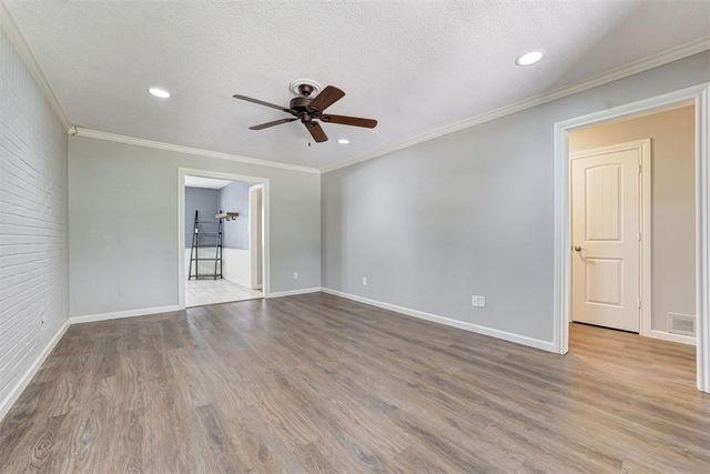327 Woodcrest Drive, Norman, OK 73071