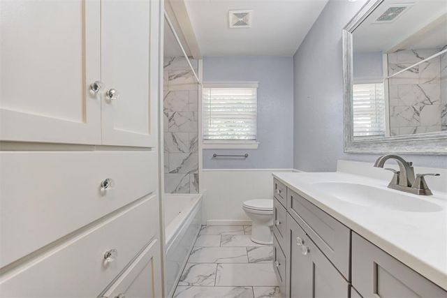 327 Woodcrest Drive, Norman, OK 73071