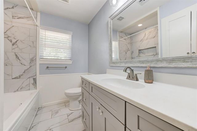 327 Woodcrest Drive, Norman, OK 73071