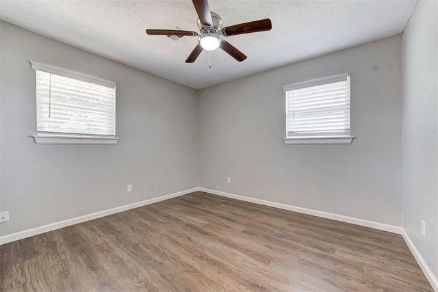 327 Woodcrest Drive, Norman, OK 73071