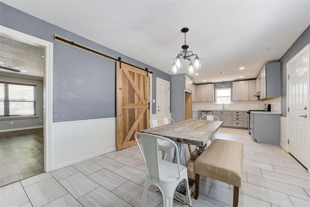 327 Woodcrest Drive, Norman, OK 73071