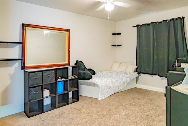 3724 Glenview Ct, Modesto, CA 95355