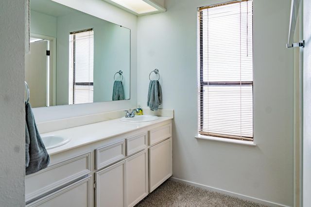 3724 Glenview Ct, Modesto, CA 95355
