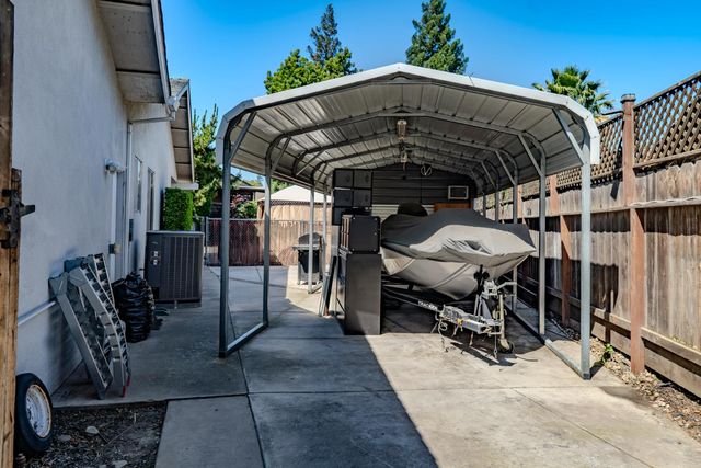 3724 Glenview Ct, Modesto, CA 95355