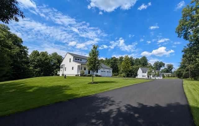 19 West Main Street, Upton, MA 01568