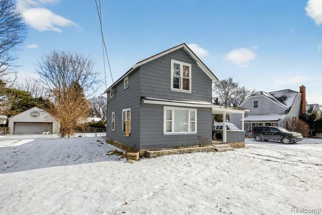 1804 Bay Street, Saginaw, MI 48602