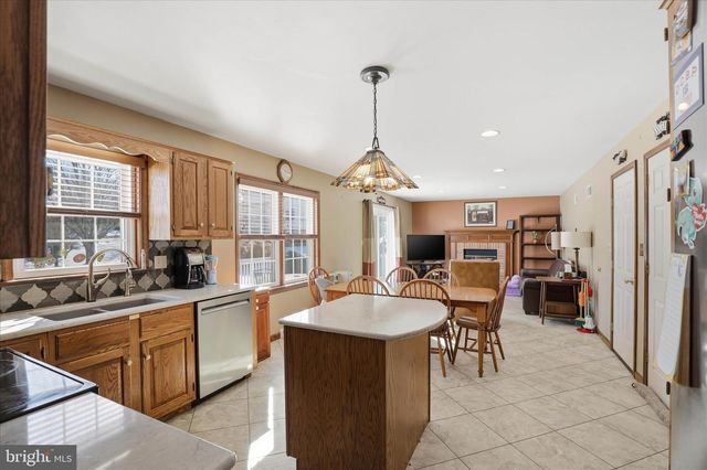 3 KAREN CT, Stevens, PA 17578