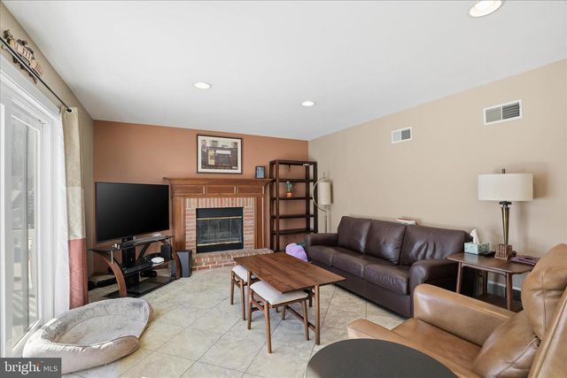 3 KAREN CT, Stevens, PA 17578