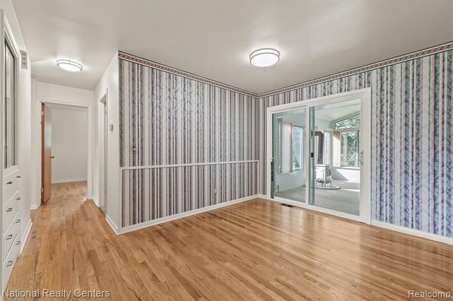 2082 Kingswood Drive, Flint, MI 48507