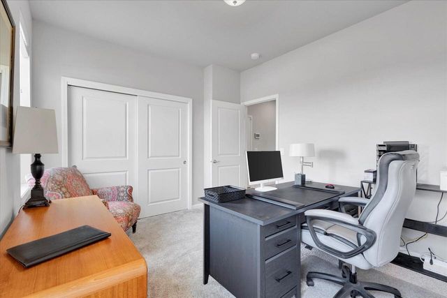 N62W21656 Augusta PARKWAY, Menomonee Falls, WI 53051