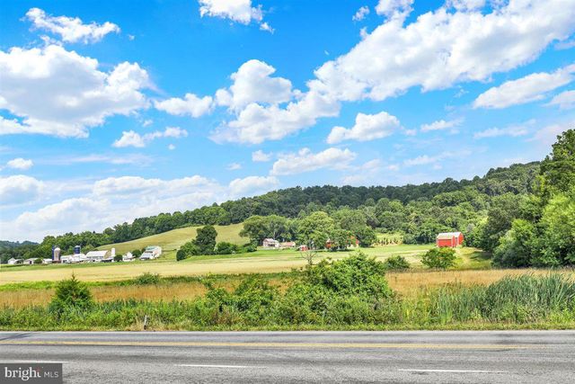 33 NEW HOPE BLVD, Oley, PA 19547