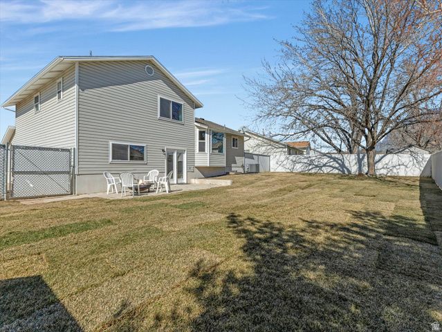 2386 N 800 W, Layton, UT 84041