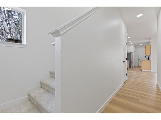 8115 Ne WILKINS St, Hillsboro, OR 97006