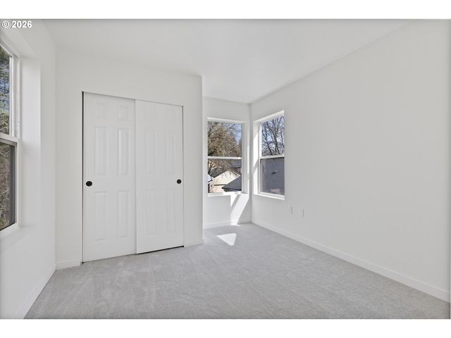 8115 Ne WILKINS St, Hillsboro, OR 97006