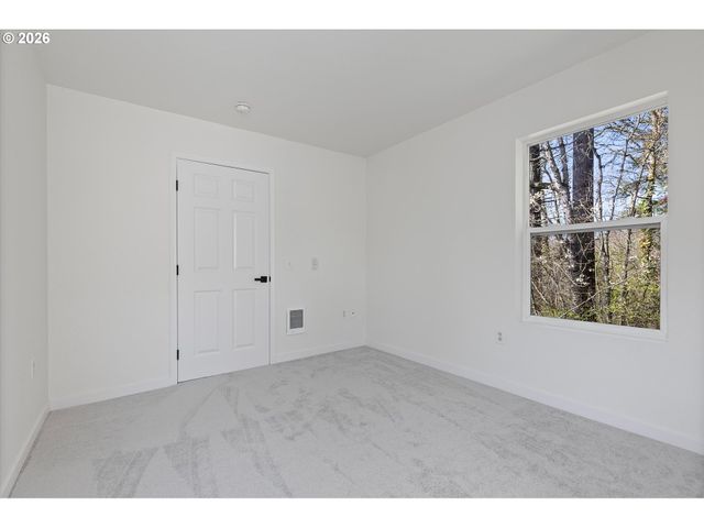 8115 Ne WILKINS St, Hillsboro, OR 97006