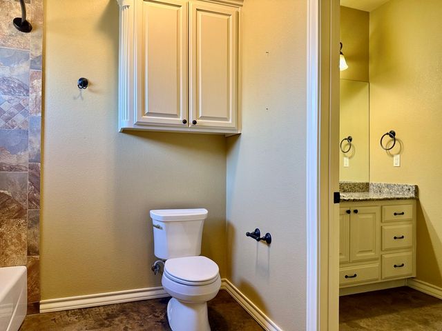 4316 Wood Dr, Midland, TX 79707