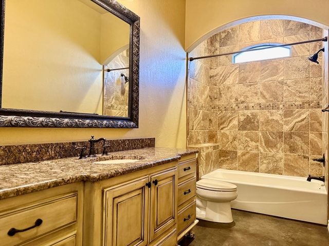 4316 Wood Dr, Midland, TX 79707