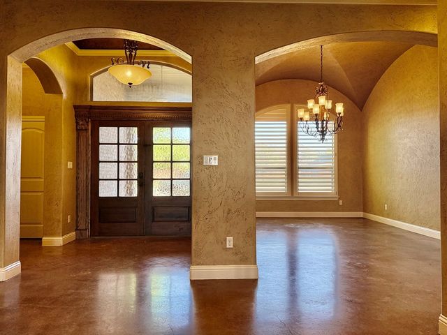 4316 Wood Dr, Midland, TX 79707