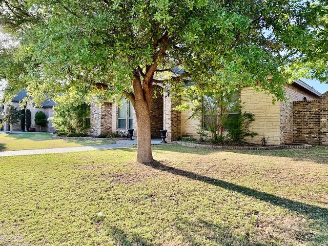 4316 Wood Dr, Midland, TX 79707