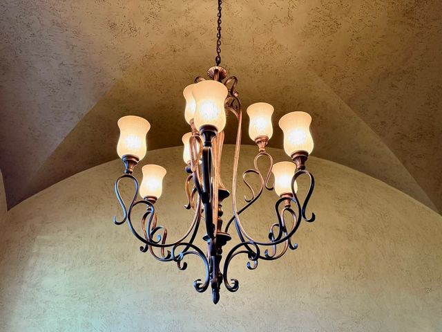 4316 Wood Dr, Midland, TX 79707