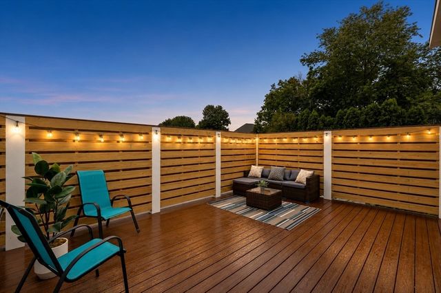 25 Bow St, Salem, MA 01970