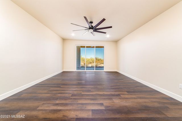 10525 N Called Presidio de Oeste Lane N, Tucson, AZ 85742