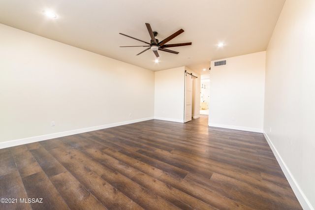 10525 N Called Presidio de Oeste Lane N, Tucson, AZ 85742