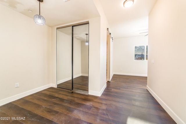 10525 N Called Presidio de Oeste Lane N, Tucson, AZ 85742