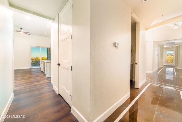 10525 N Called Presidio de Oeste Lane N, Tucson, AZ 85742