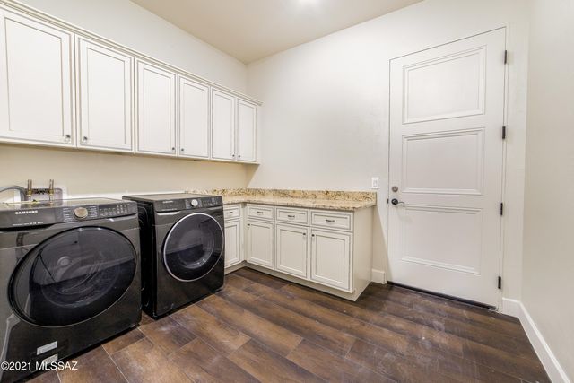 10525 N Called Presidio de Oeste Lane N, Tucson, AZ 85742