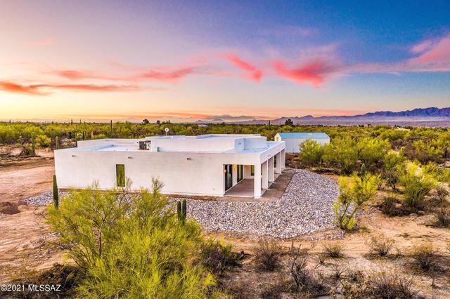 10525 N Called Presidio de Oeste Lane N, Tucson, AZ 85742