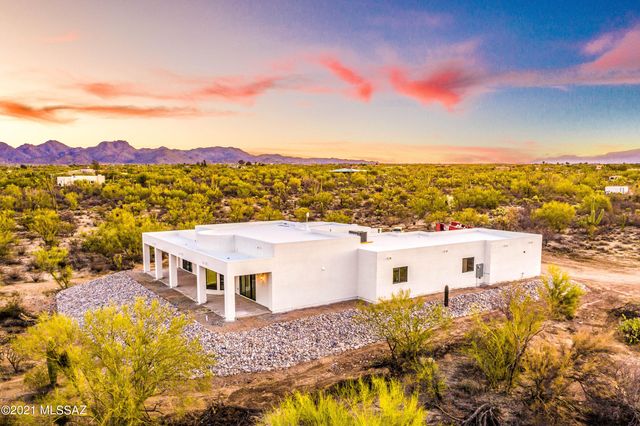 10525 N Called Presidio de Oeste Lane N, Tucson, AZ 85742