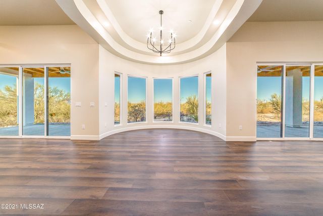 10525 N Called Presidio de Oeste Lane N, Tucson, AZ 85742