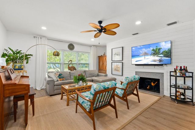 609 S 9th Street, Fort Pierce, FL 34950