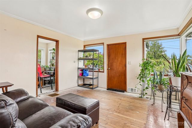 2430 NW 198th Street, Shoreline, WA 98177