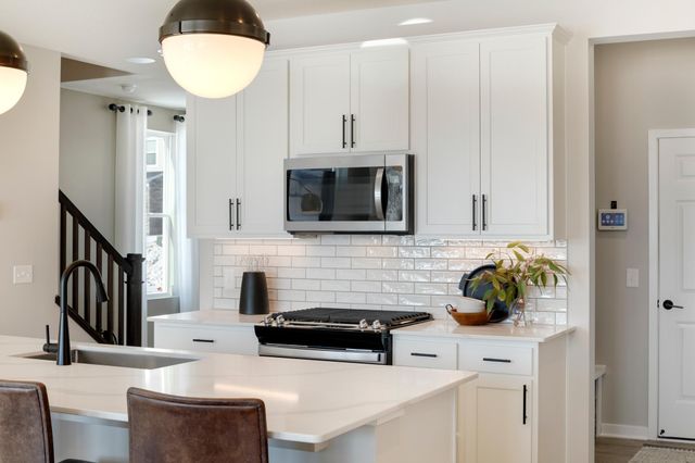 14419 104th Avenue N, Maple Grove, MN 55369