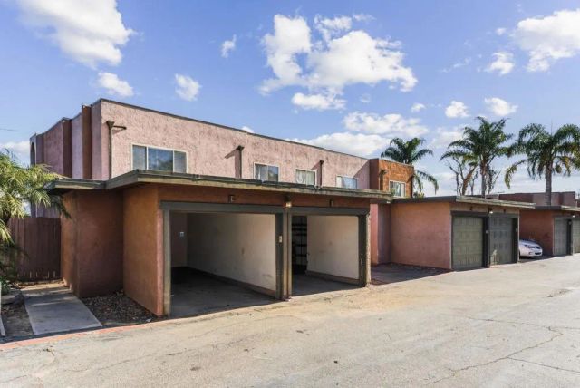 1423 N Broadway E, Escondido, CA 92026