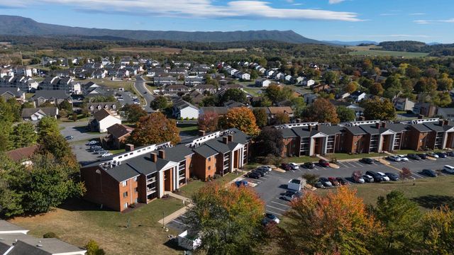 1116 Blue Ridge Dr Apt 11, Harrisonburg, VA 22802