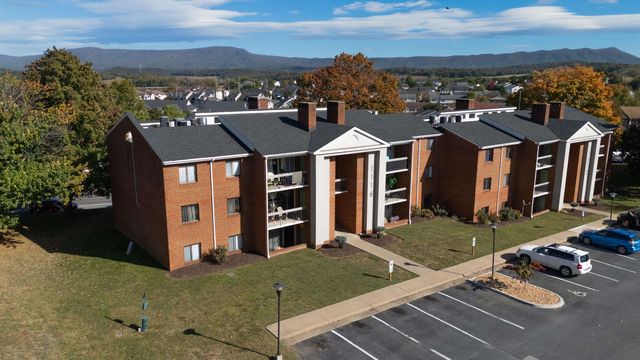 1116 Blue Ridge Dr Apt 11, Harrisonburg, VA 22802