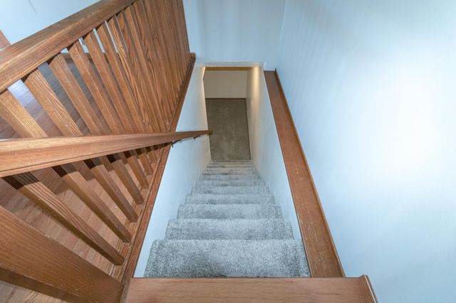 1033 Barrington Drive, Cedar Falls, IA 50613