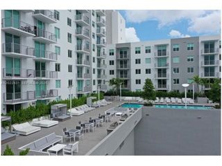729 NW 2nd St 529, Miami, FL 33128