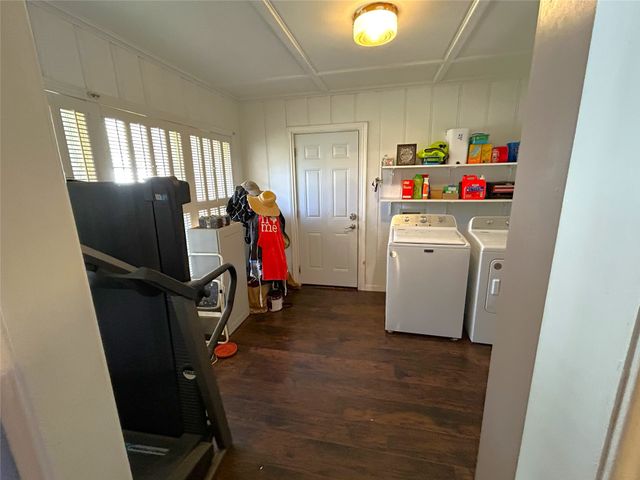 724 S Rusk Street, Gainesville, TX 76240