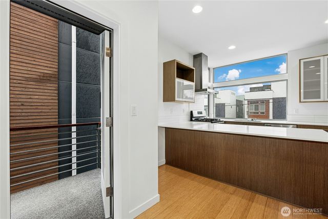 2114 E James Street, Seattle, WA 98122