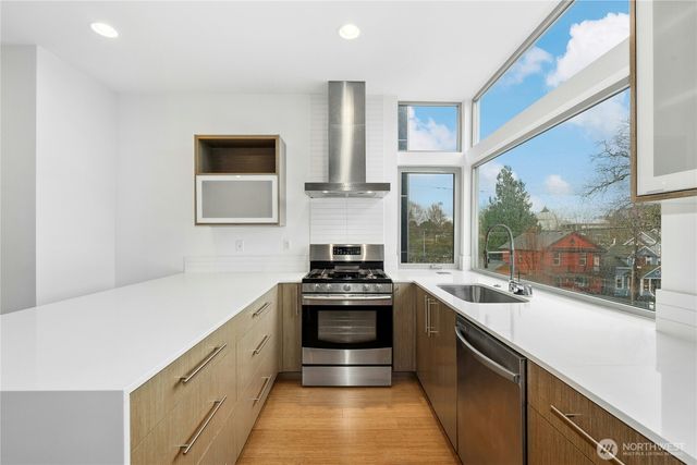 2114 E James Street, Seattle, WA 98122
