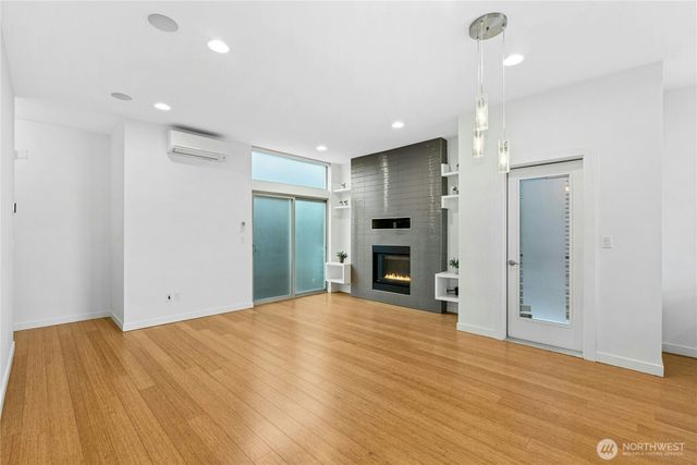 2114 E James Street, Seattle, WA 98122